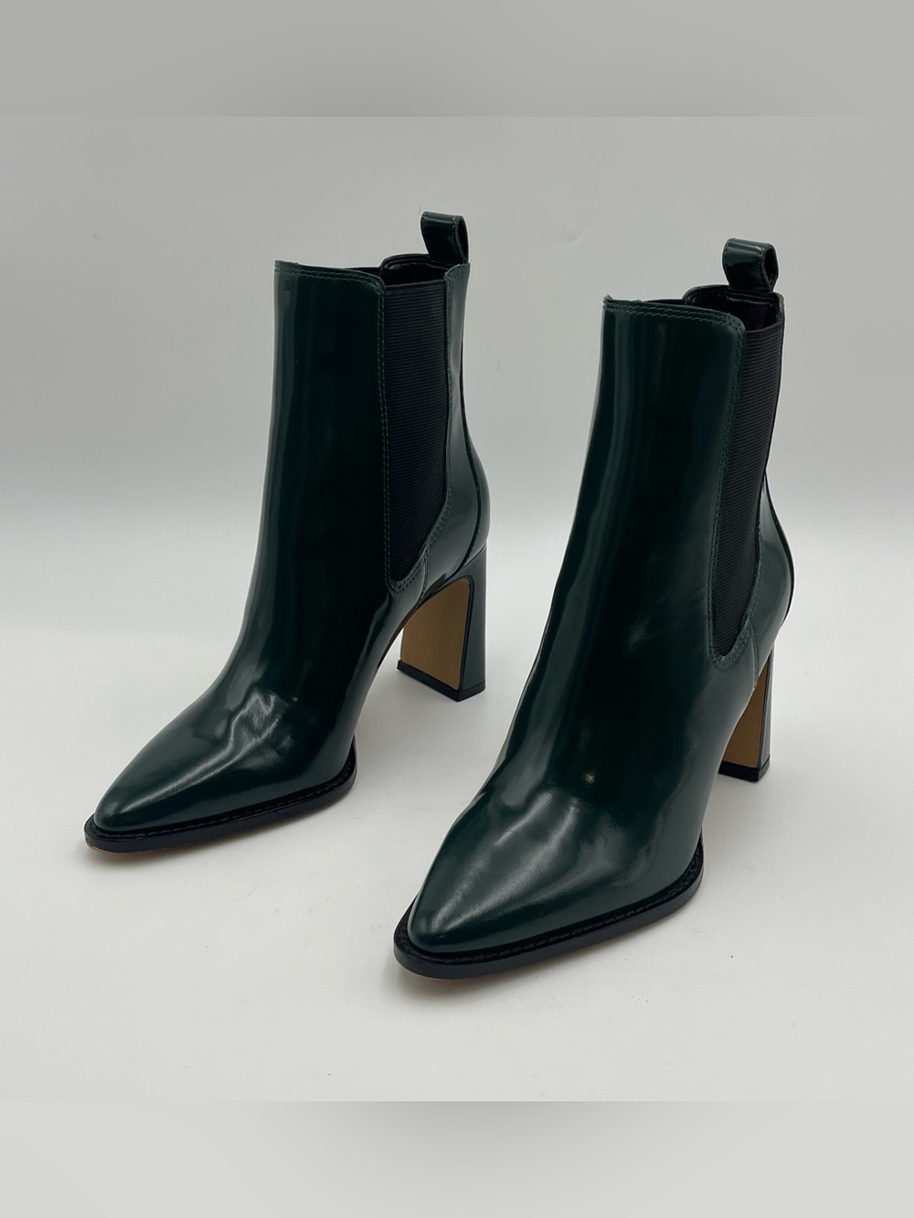 Vince Camuto SZ 5.5 Dylan Green Polished Leather Pointed Toe Booties MSRP $169